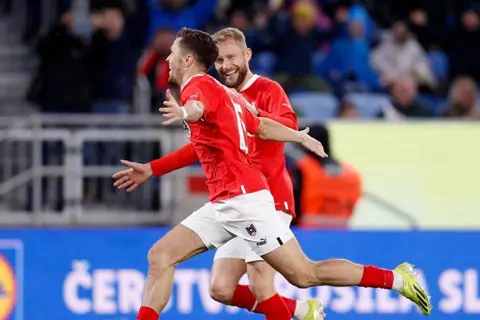 "الأسرع في تاريخ المباريات الدولية".. بومجارتنر يسجل هدفًا تاريخيًا لمنتخب النمسا (فيديو)